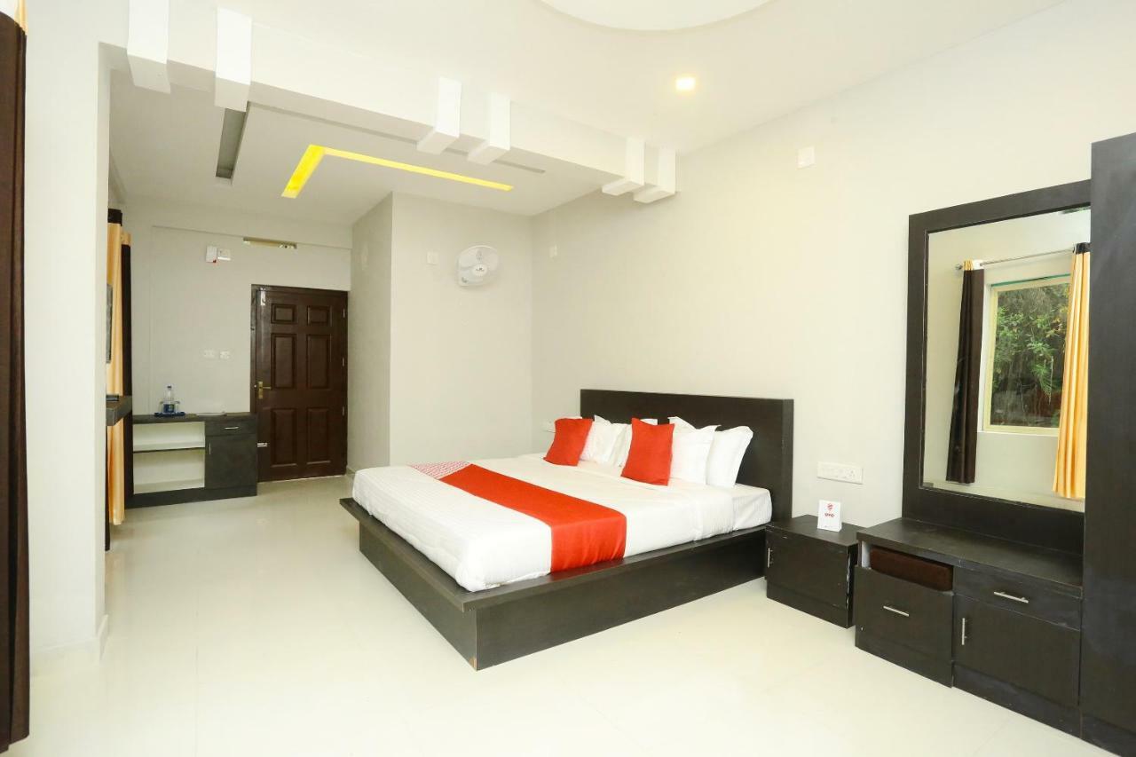 Отель Oyo 12978 Igloo Residency Витхири Экстерьер фото